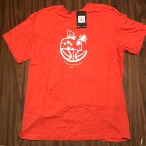 NIKE SUMMER HOOPS LOBSTER TEE LARGE
